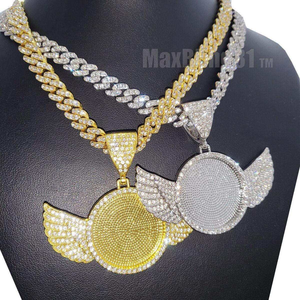 10K Memorial Pendant with wings image 1